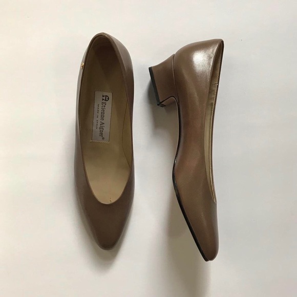 Etienne Aigner Vintage High Heels - Picture 2 of 4
